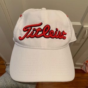 Adjustible Titlelist Golf hat